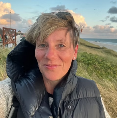 Zwei Rissener Mütter gründen www.klartextschule.com für mehr Klarheit und Transparenz und eine bessere Kommunikation zwischen Elternhaus und Schule